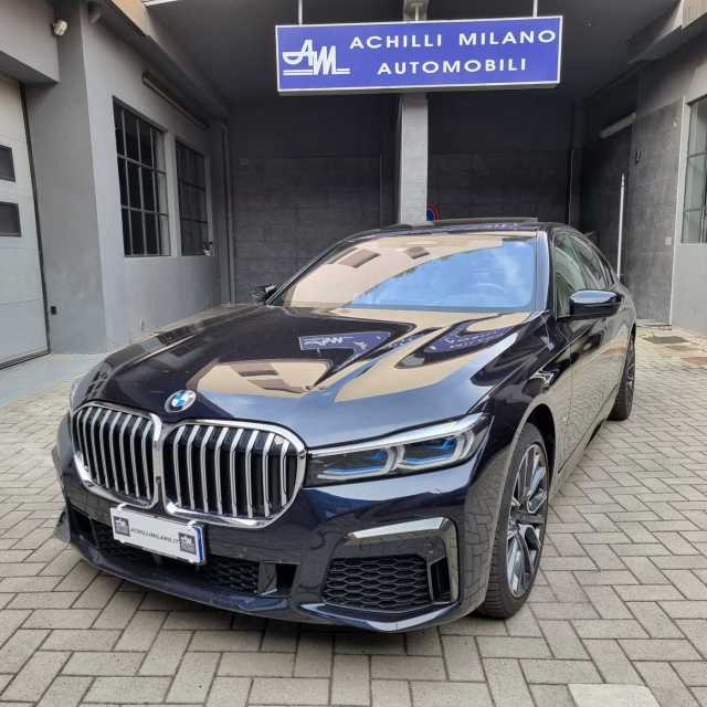 BMW Serie 730 berlina IVA 22% 730d xDrive Eccelsa MSPORT da Achilli Milano