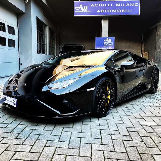 Lamborghini Huracán 5.2 V10 EVO RWD Coupé  2.000KM TOTAL BLACK