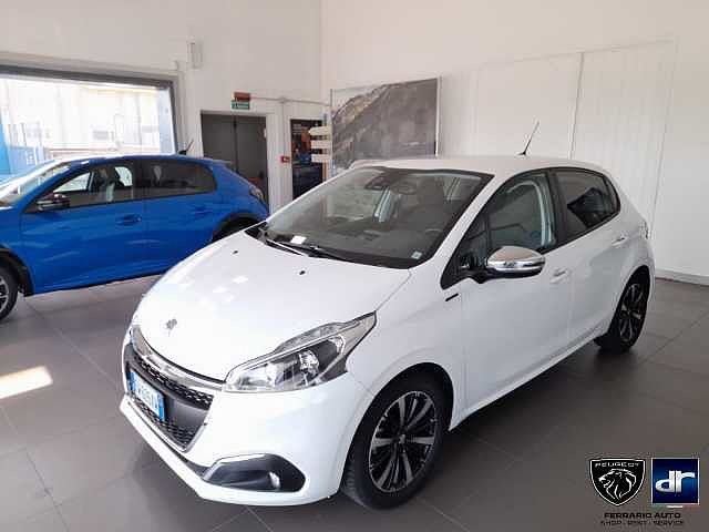 Peugeot 208 PureTech 82 Stop&Start 5 p. Signature