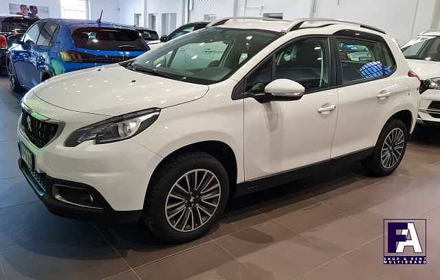 Peugeot 2008 PureTech 82 S&S Active da FERRARIO AUTO S.r.l.