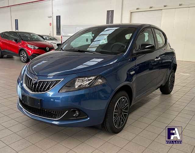 Lancia Ypsilon 3ª serie 1.0 FireFly 5 porte S&S Hybrid Gold - KM0 da FERRARIO AUTO S.r.l.