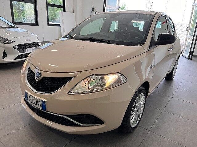 Lancia Ypsilon 1.2 69 CV 5 porte GPL Ecochic Mya