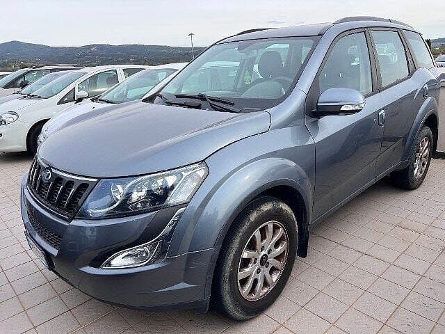 Mahindra XUV500 2.2 16V FWD W6