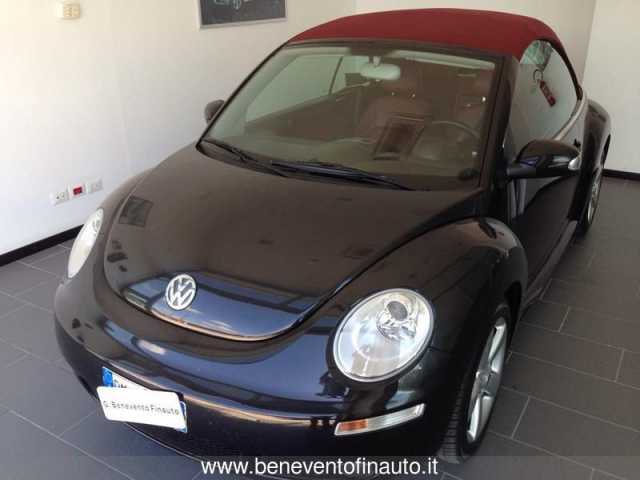Volkswagen Maggiolino New Beetle 1.9 TDI 105CV Cabrio Limited Red Edition da G. Benevento Finauto