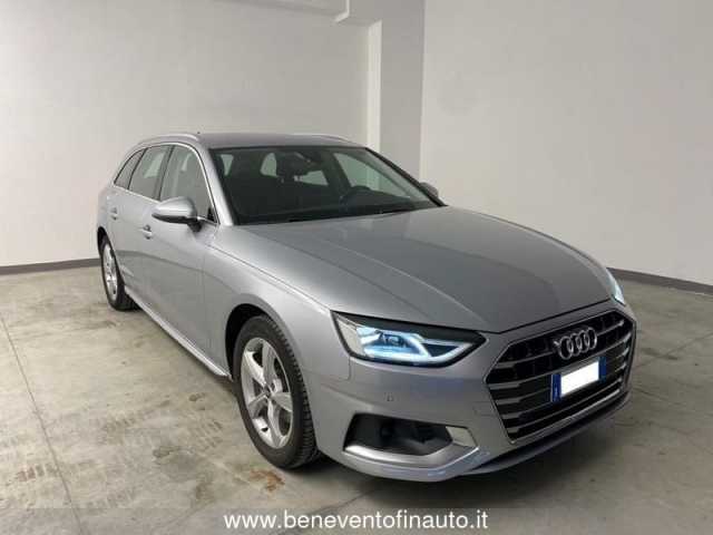 Audi A4 Avant 30 TDI/136 CV S tronic Business Advanced