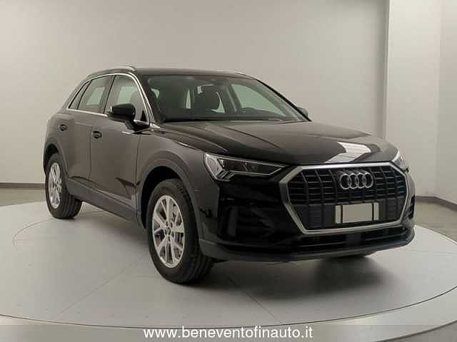 Audi Q3 45 TFSI e S tronic Business