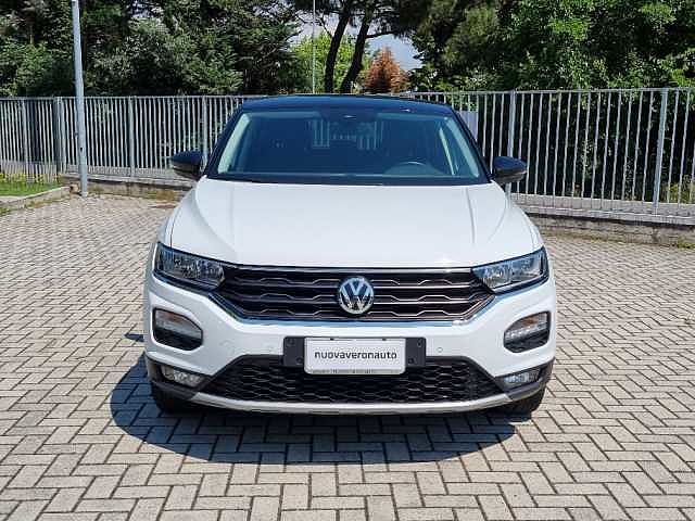 Volkswagen T-Roc 1.0 TSI 115 CV Style BlueMotion Technology da NUOVA VERONAUTO S.R.L.