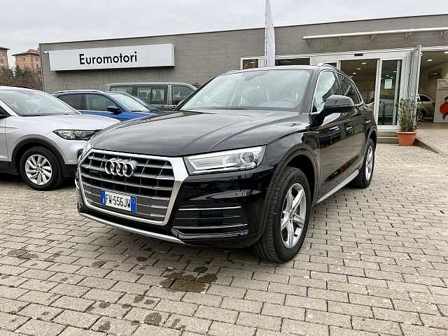 Audi Q5 2ª serie 40 TDI quattro S tronic Business Sport da EUROMOTORI .