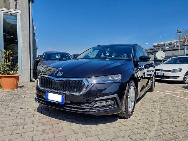 SKODA Octavia 4ª serie 1.0 e-TEC DSG Wagon Executive