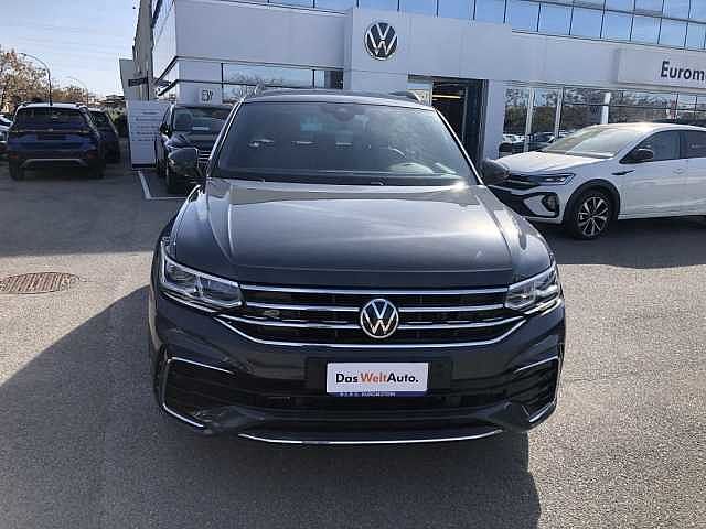 Volkswagen Tiguan 2ª serie 2.0 TDI 150 CV SCR DSG 4MOTION R-Line da EUROMOTORI .