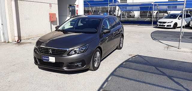 Peugeot 308 2ª serie BlueHDi 130 S&S SW Allure da MARTINO & C.