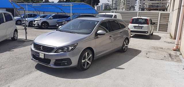 Peugeot 308 2ª serie BlueHDi 130 S&S EAT8 SW Allure