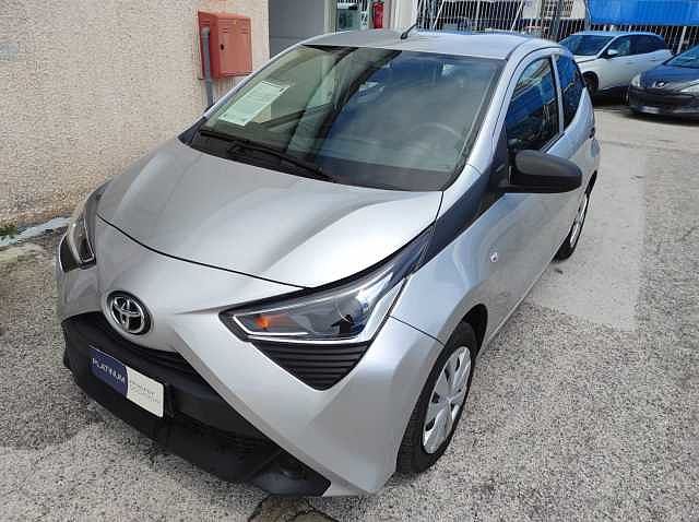 Toyota Aygo 2ª serie Connect 1.0 VVT-i 72CV 5 porte x-business light