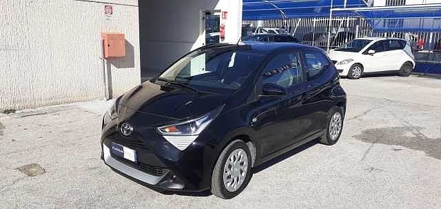 Toyota Aygo 2ª serie Connect 1.0 VVT-i 72 CV 5 porte x-clusiv