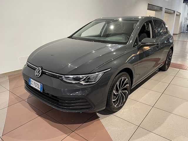 Volkswagen Golf 8ª serie 1.0 TSI EVO Life da Autourtiti Srl