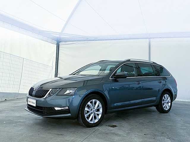 SKODA Octavia wagon 1.5 g-tec executive 130cv dsg