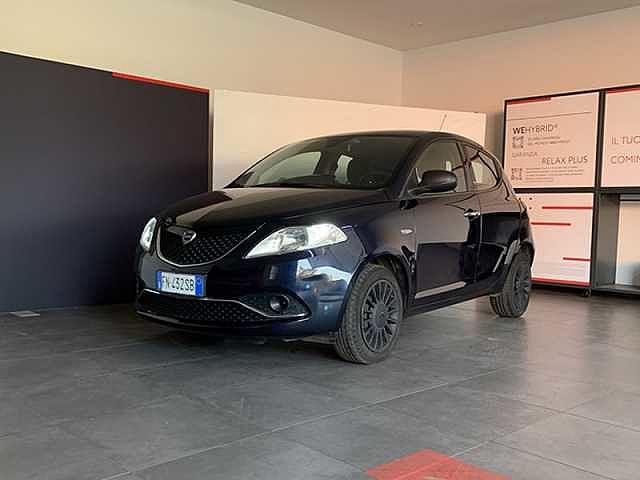 Lancia Ypsilon 1.2 silver 69cv