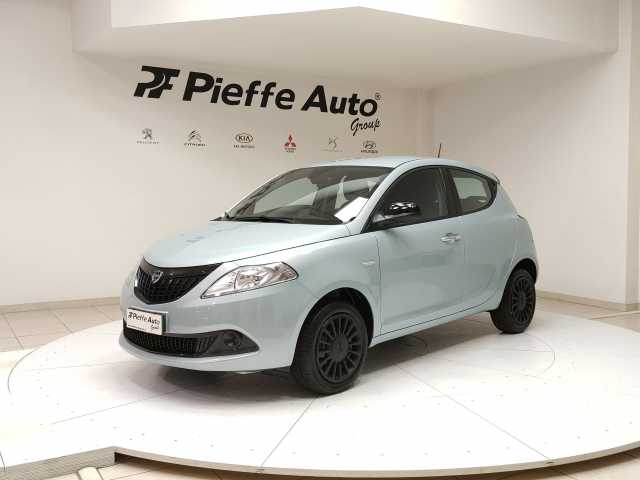 Lancia Ypsilon 3ª serie Ypsilon 1.0 FireFly 5 porte S&S Hybrid Silver da Pieffeauto srl