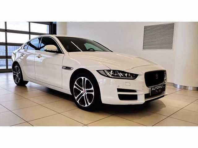 Jaguar XE 2.0 D 180 CV AWD aut. Prestige