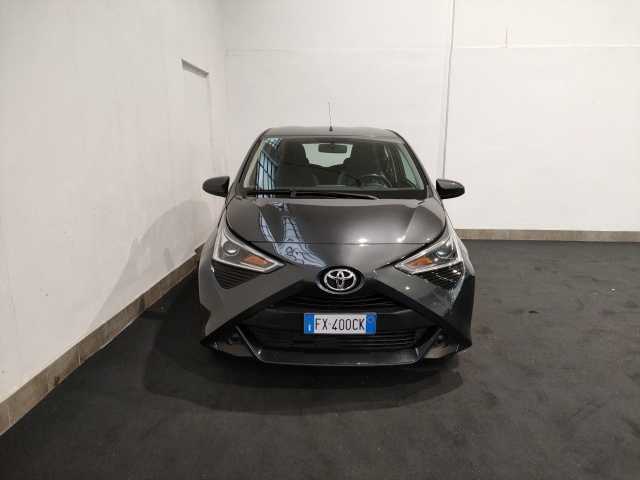 Toyota Aygo 5p 1.0 x-business fun 72cv