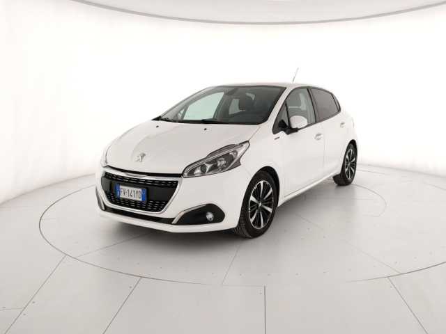 Peugeot 208 1.2 puretech Signature s&s 82cv 5p