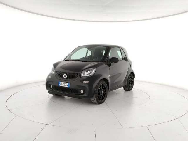 Smart fortwo III 2015 1.0 Passion 71cv twinamic da Autostar Flaminia .