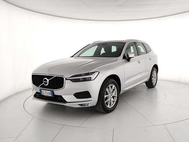 Volvo XC60 2.0 b4 Momentum Pro awd auto