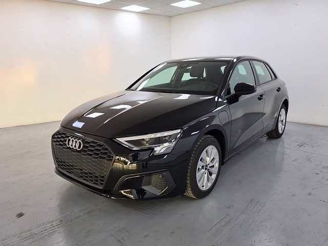 Audi A3 Sportback 40 1.4 tfsi e Business s-tronic da Azzurra .