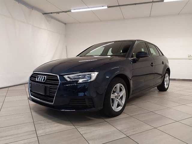 Audi A3 Sportback A3 sportback 30 1.6 tdi business 116cv da Azzurra .