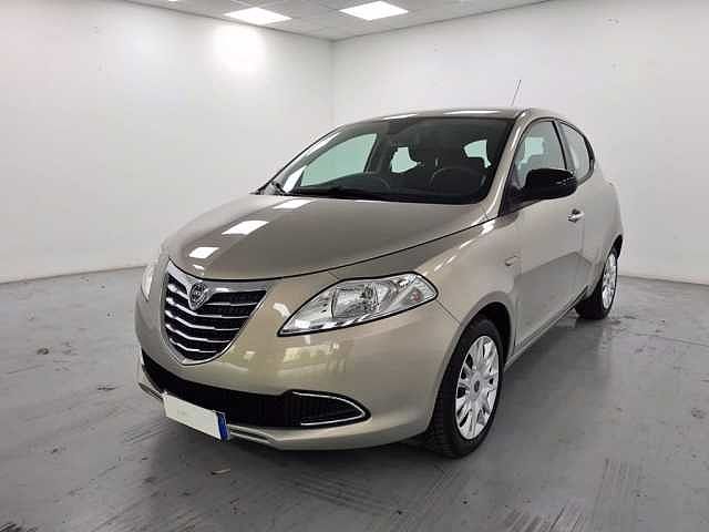 Lancia Ypsilon 1.3 mjt Silver s e s 95cv da Azzurra .