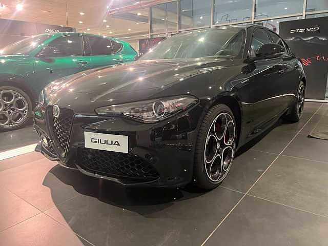 Alfa Romeo Giulia 2.2 t Veloce Q4 210cv auto da Azzurra .