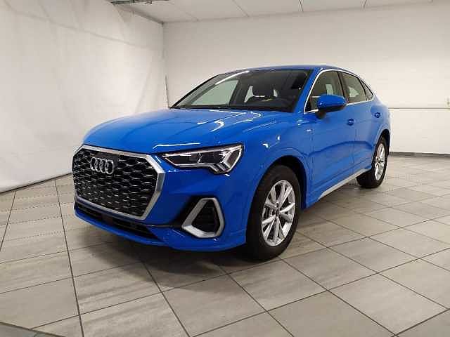 Audi Q3 Sportback 35 1.5 tfsi mhev S line edition 150cv s-tronic da Azzurra .