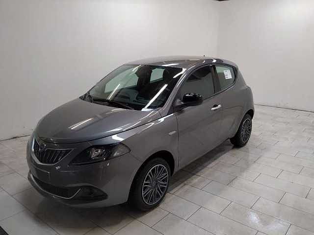 Lancia Ypsilon 1.0 firefly hybrid silver plus s&s 70cv