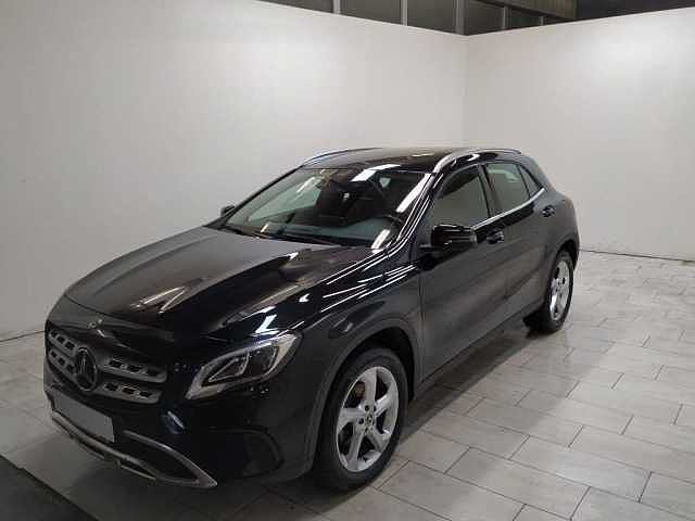 Mercedes-Benz Classe GLA 200 d Sport auto da Azzurra .