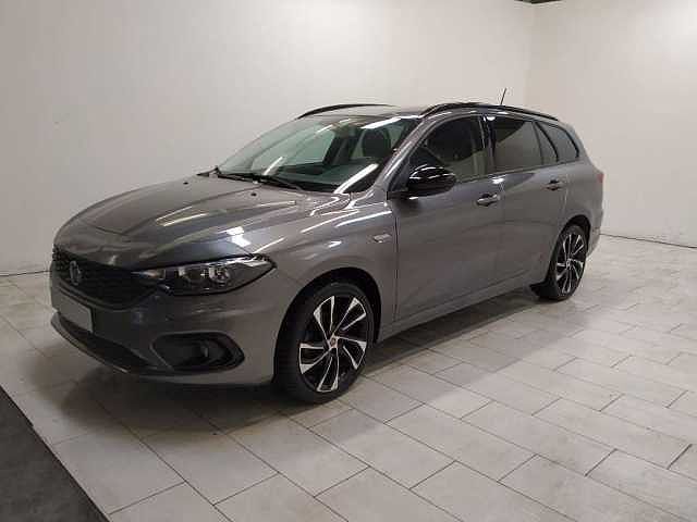 Fiat Tipo SW 1.6 mjt S-Design s e s 120cv my19 da Azzurra .