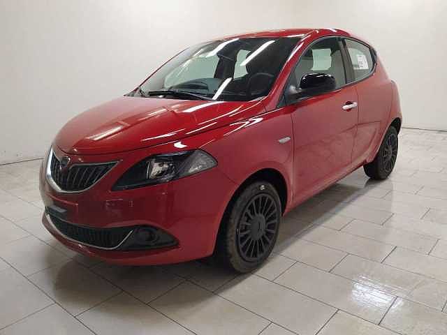 Lancia Ypsilon 1.0 firefly hybrid Silver s e s 70cv