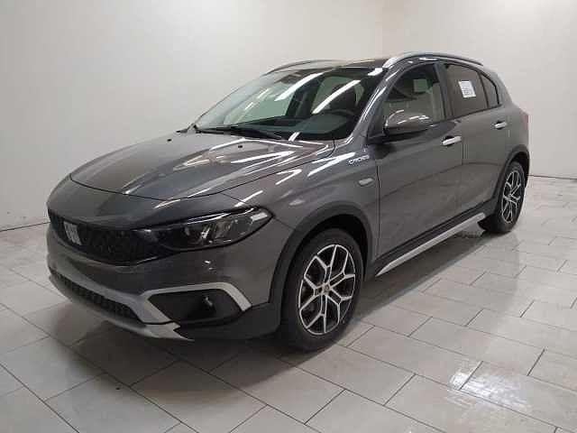 Fiat Tipo 5p 1.5 t4 hybrid Cross 130cv dct da Azzurra .