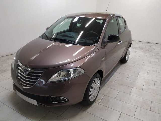 Lancia Ypsilon 1.2 8v Elefantino 69cv my14