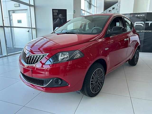 Lancia Ypsilon 1.0 firefly hybrid silver plus s&s 70cv