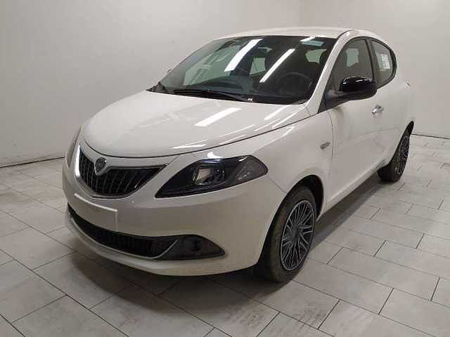 Lancia Ypsilon 1.2 silver plus gpl 69cv