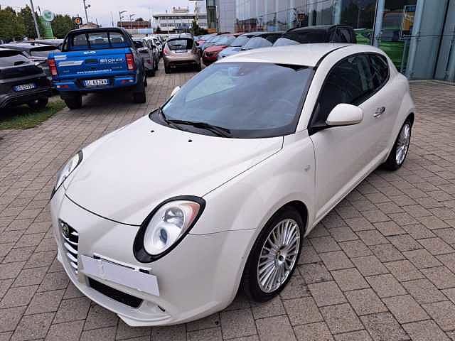 Alfa Romeo MiTo 1.4 tb Distinctive Sport Pack 155cv da Azzurra .