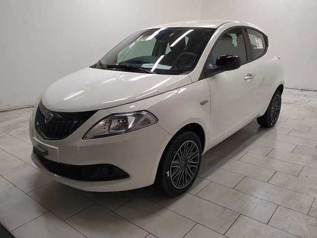 Lancia Ypsilon 1.0 firefly hybrid silver plus s&s 70cv