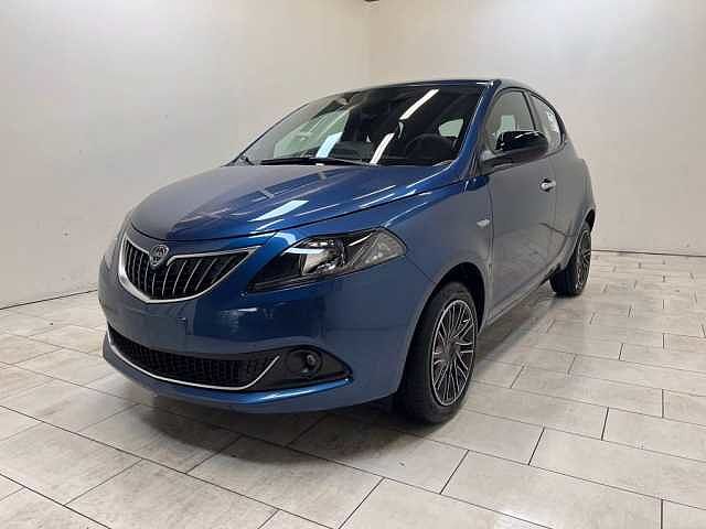 Lancia Ypsilon 1.0 firefly hybrid gold s&s 70cv 5p.ti da Azzurra .