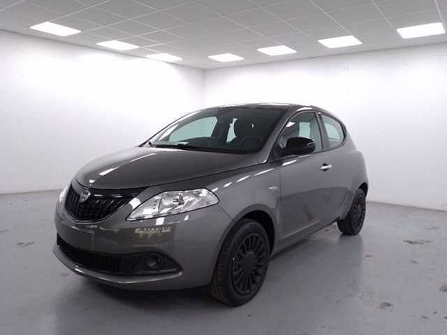 Lancia Ypsilon 1.0 firefly hybrid silver s&s 70cv