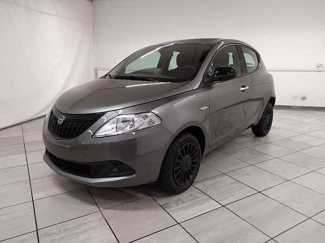 Lancia Ypsilon 1.0 firefly hybrid silver s&s 70cv