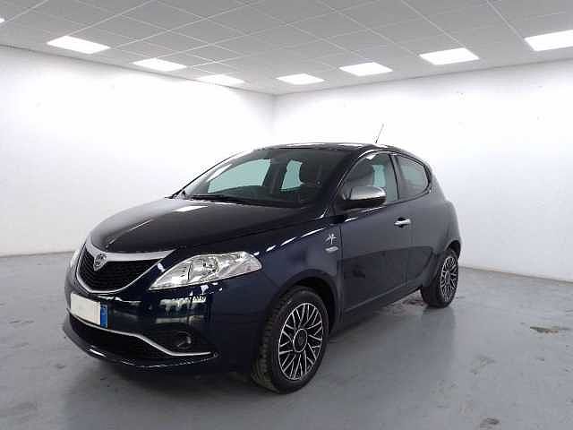 Lancia Ypsilon 1.2 mya 69cv