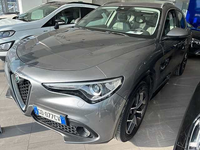 Alfa Romeo Stelvio 2.2 t executive q4 190cv auto my19