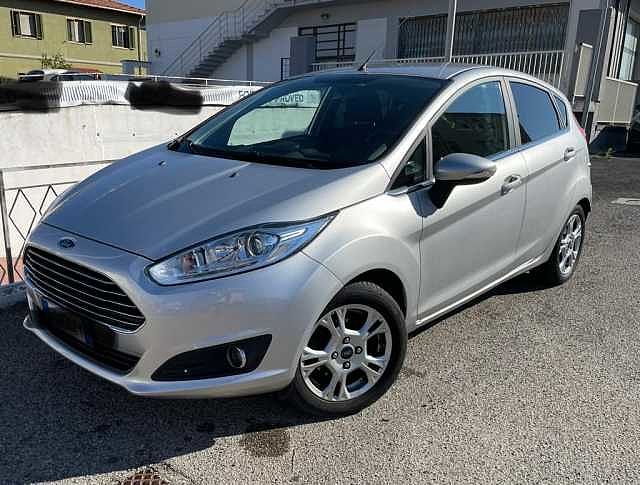 Ford Fiesta 6ª serie 1.5 TDCi 75CV 5 porte Titanium