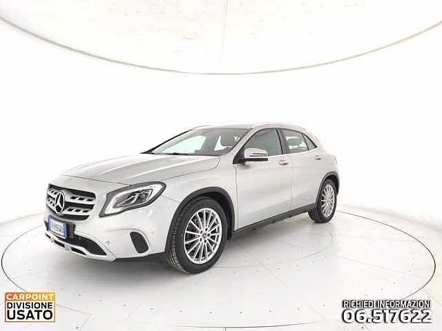 Mercedes-Benz Classe GLA Gla 180 premium auto