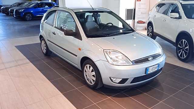 Ford Fiesta 5ª serie 1.2 16V 3p. Ghia